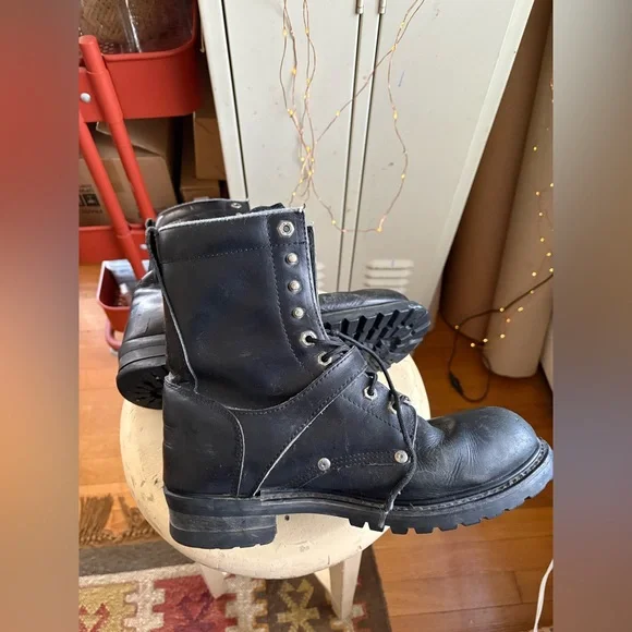 Harley Davidson Boots - Picture 3 of 16